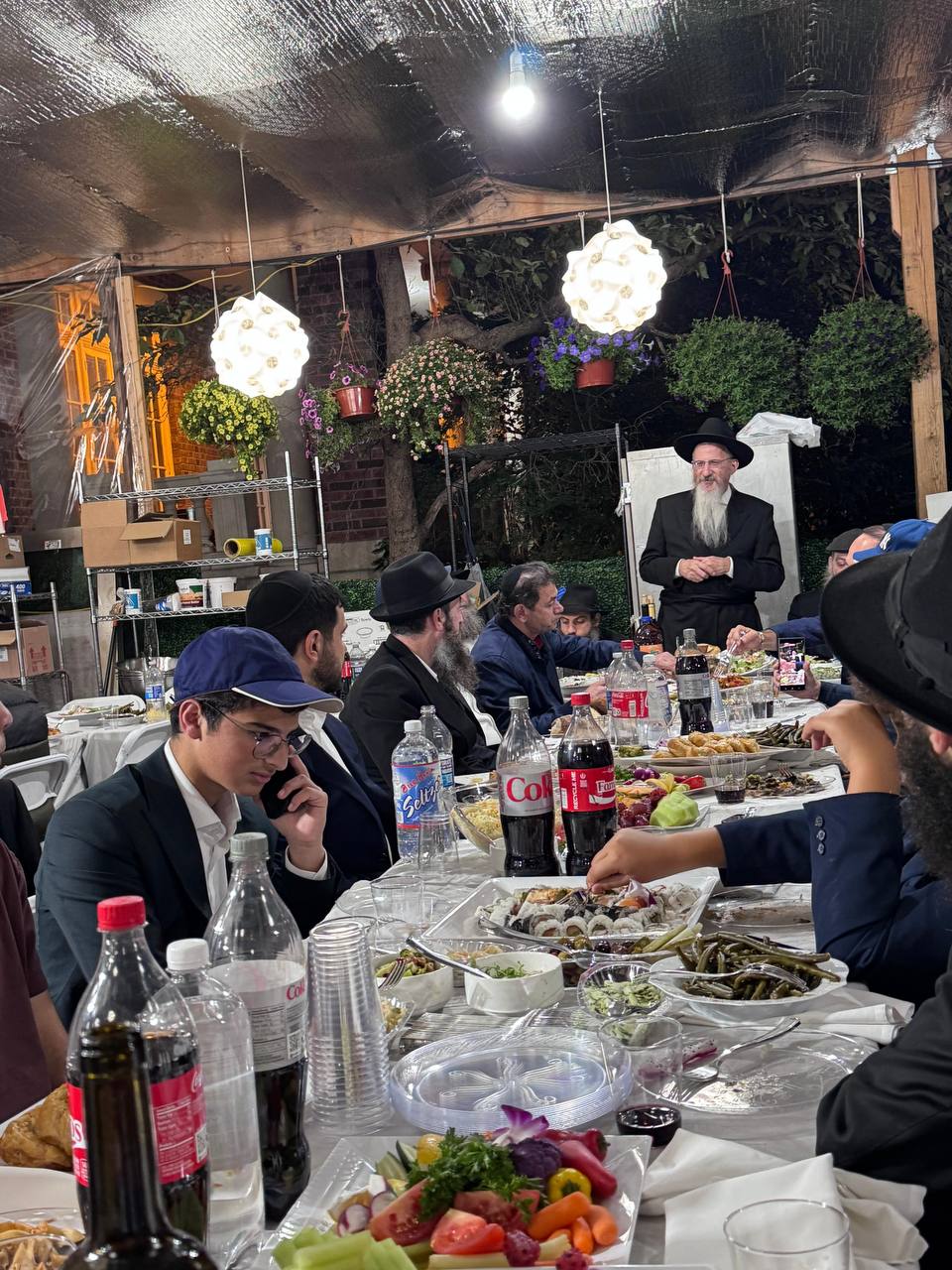 Гости из Москвы на слихот у Ребе: фарбренген у Оэля, 770