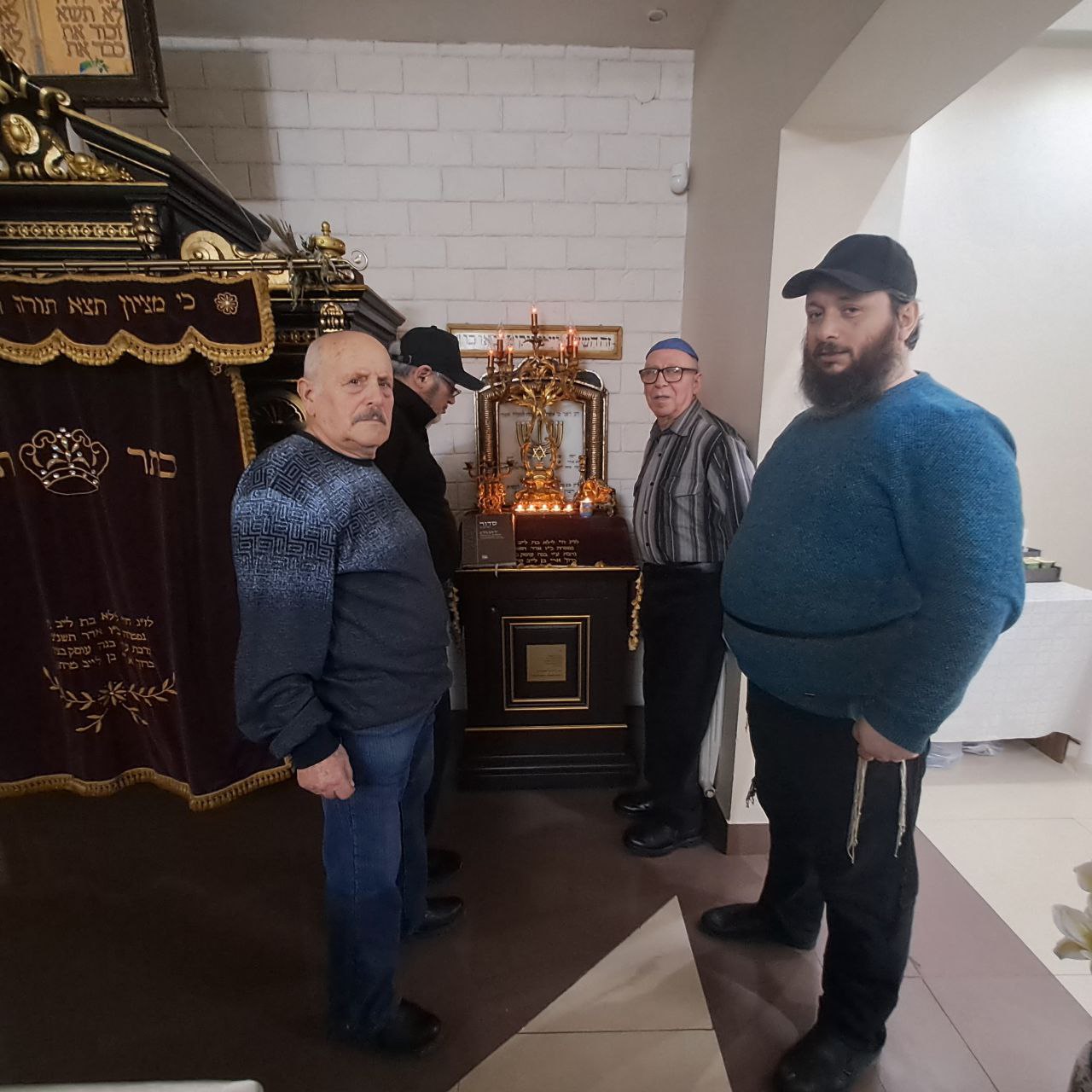 Свечи памяти в синагоге Симферополя 27 января