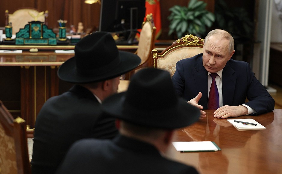 Путин и религиозные лидеры на встрече в Кремле
