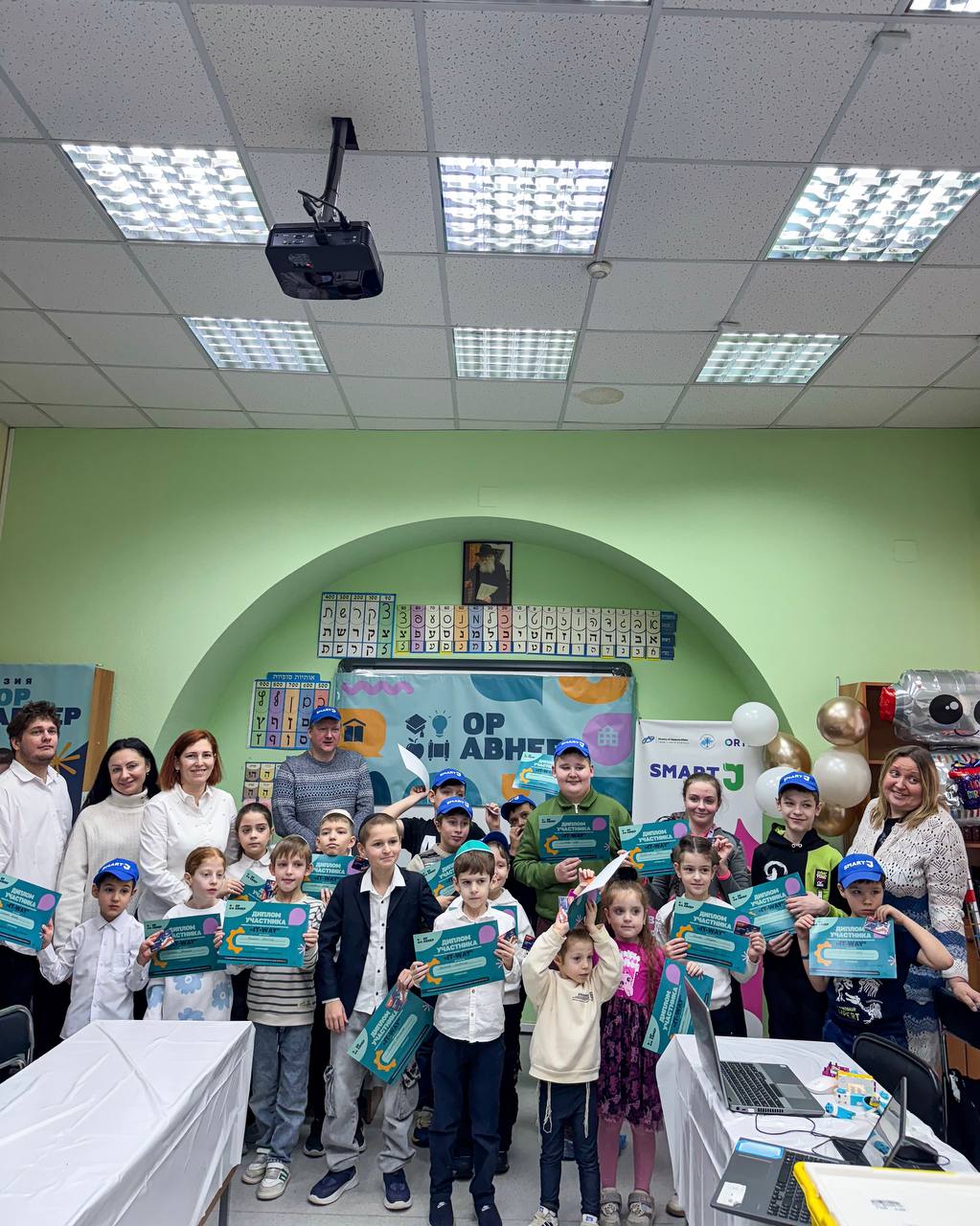 Участники Дня ИТ в гимназии на соревнованиях по роботам