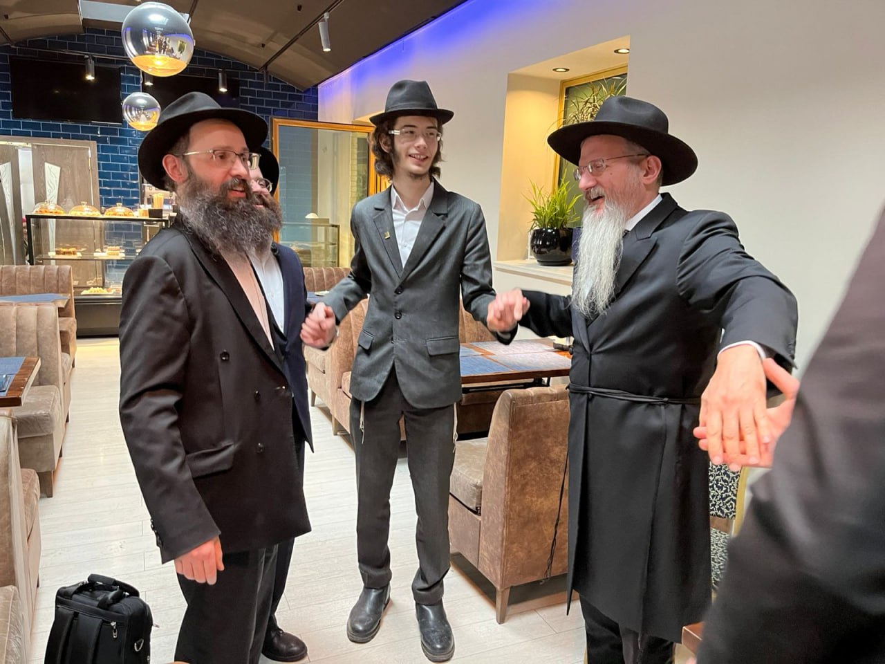 Брит мила студента из Смоленска в общине Хаверим в Москве