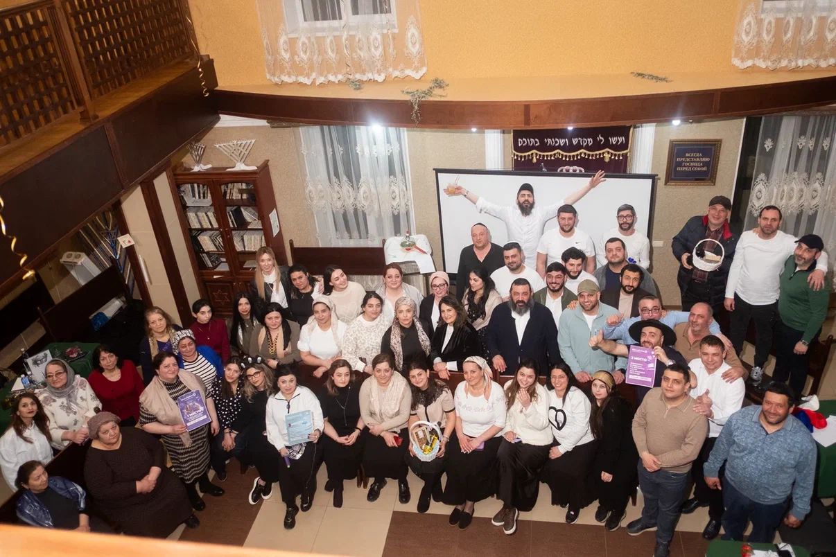 Дети празднуют Пурим в стиле Гарри Поттера в центре JFuture