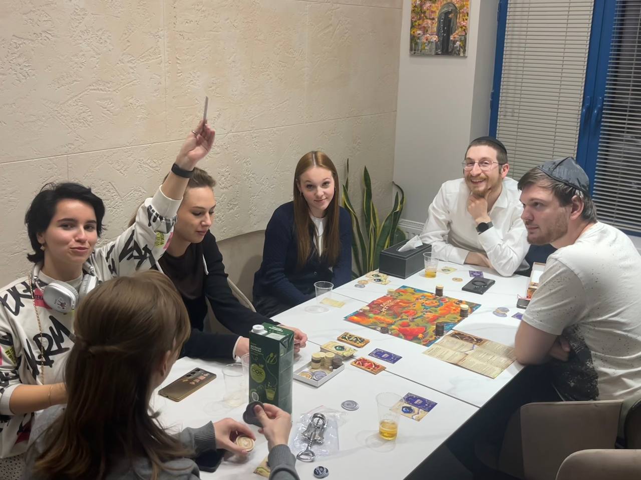Вечер настольных игр в калининградском клубе Яхад