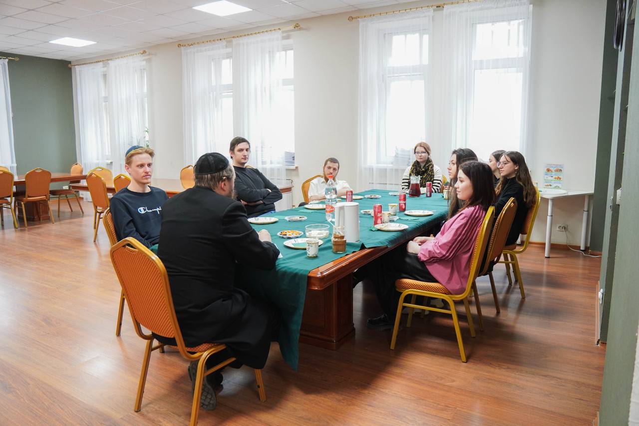 Александр Раскин на встрече клуба Яхад в Перми