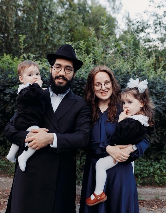 Раввин Гершон Цви Фельдман и его семья (фото: Пензенская еврейская община)