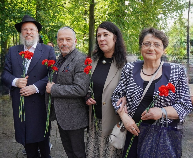 В Перми представители еврейских общин возложили цветы к мемориалу в День памяти и скорби