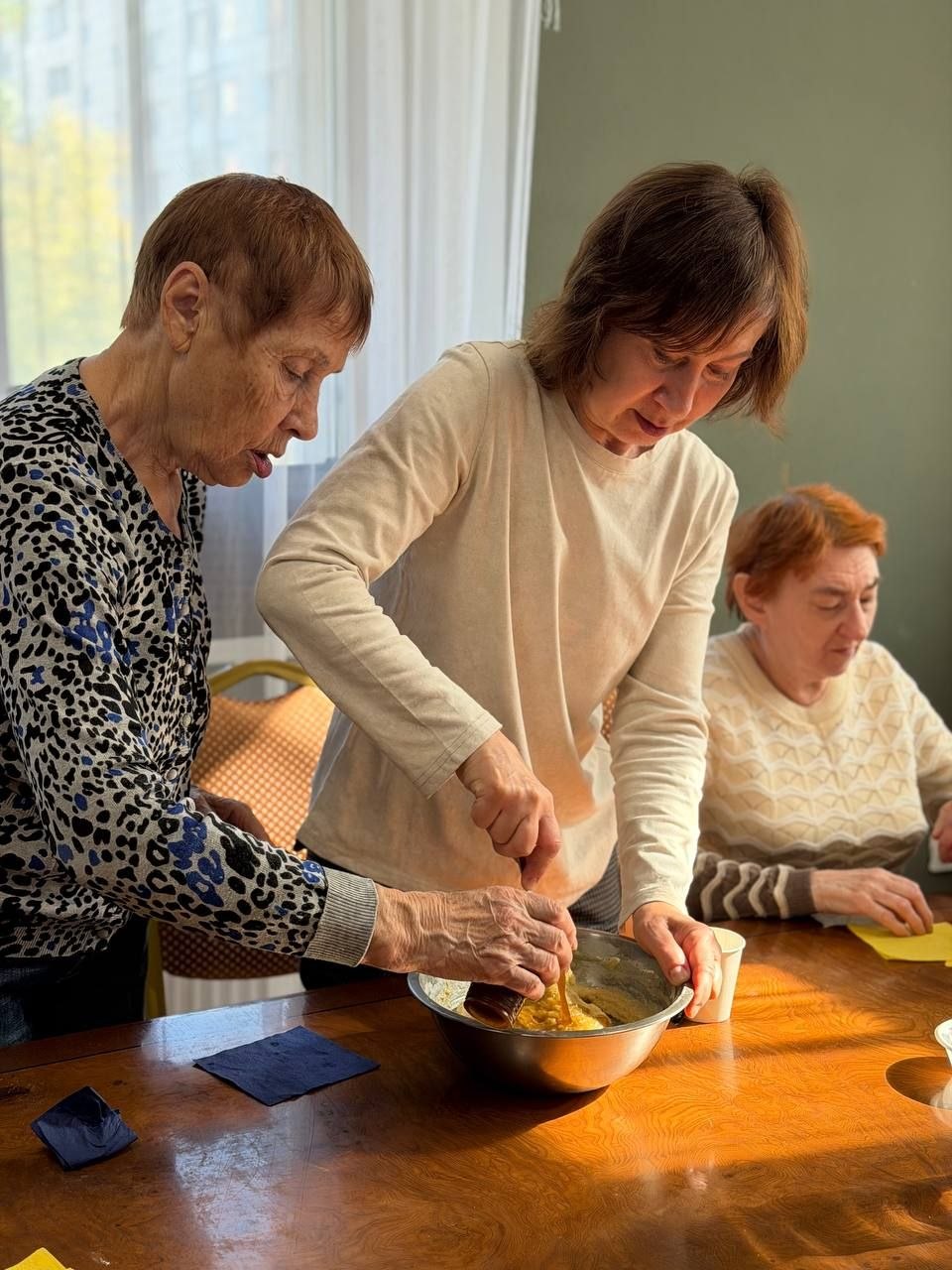 Участники проекта «Ор Шалом 60+» в Перми собрались на кулинарный мастер-класс